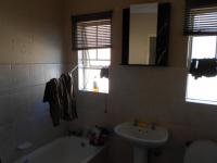 Bathroom 1 - 3 square meters of property in Sonneveld