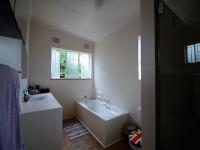 Bathroom 2 of property in Edendale-KZN