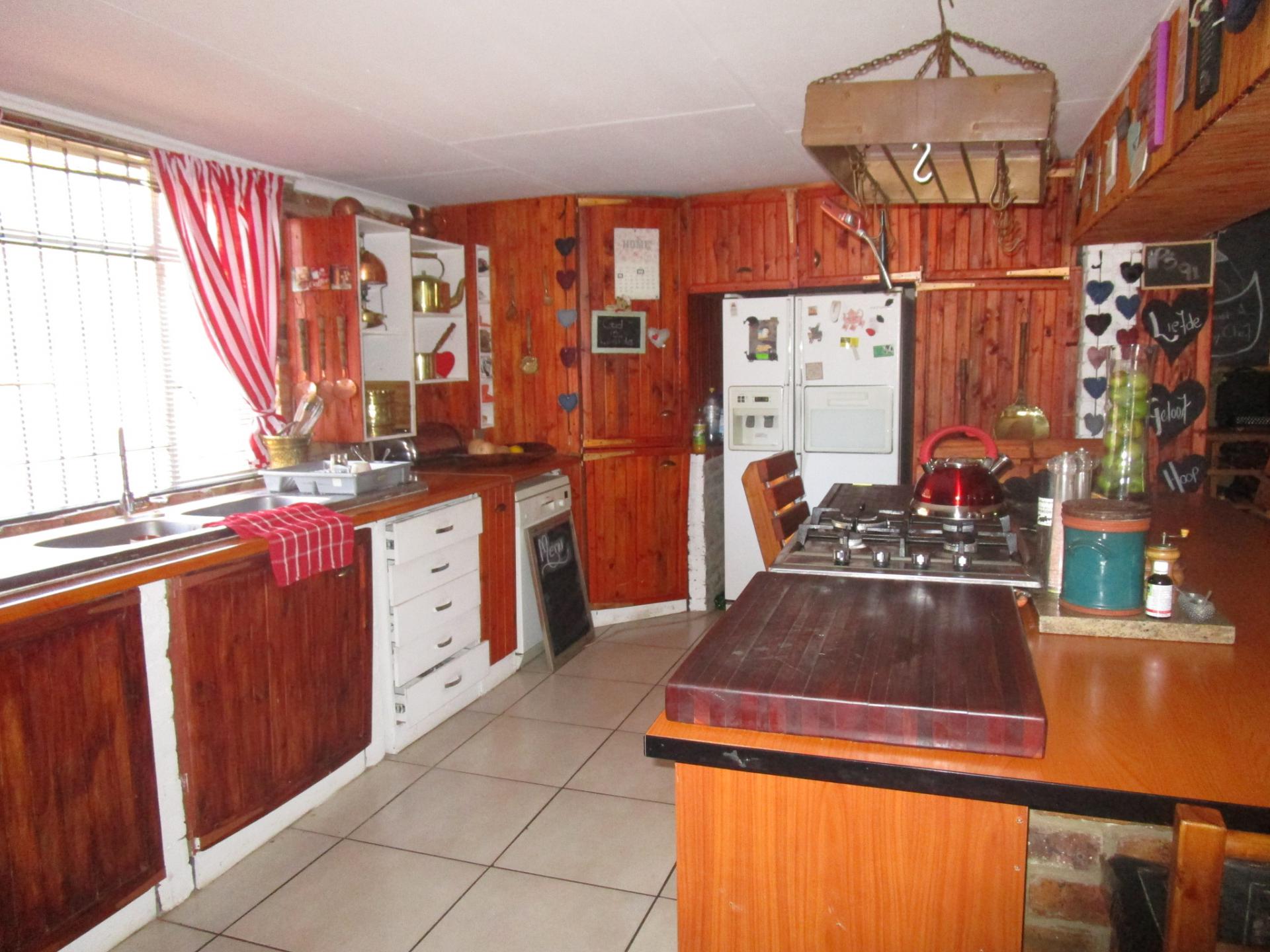 Kitchen - 32 square meters of property in Unitas Park