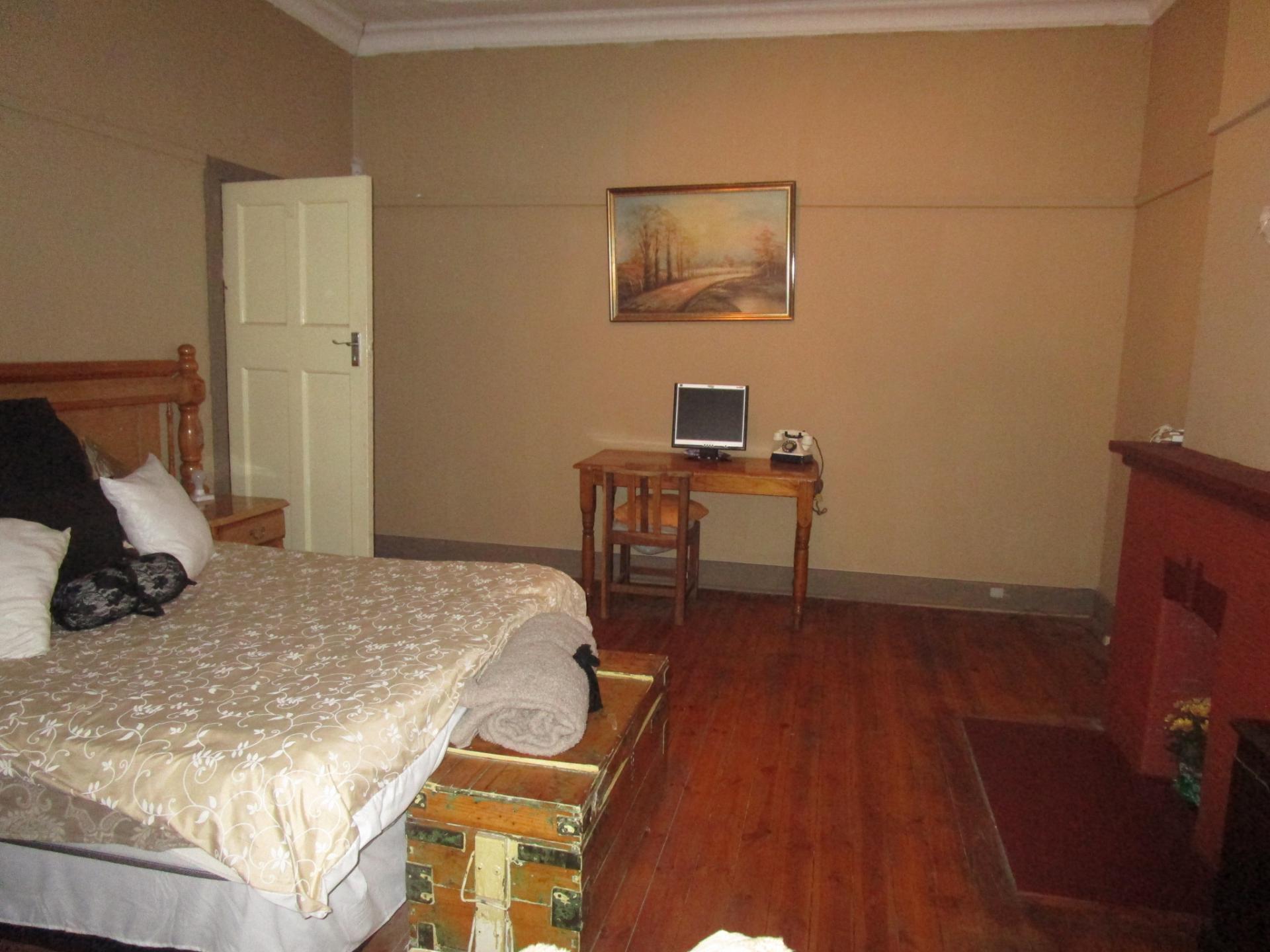 Bed Room 2 - 24 square meters of property in Unitas Park