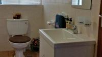 Bathroom 1 - 7 square meters of property in Wolmaransstad