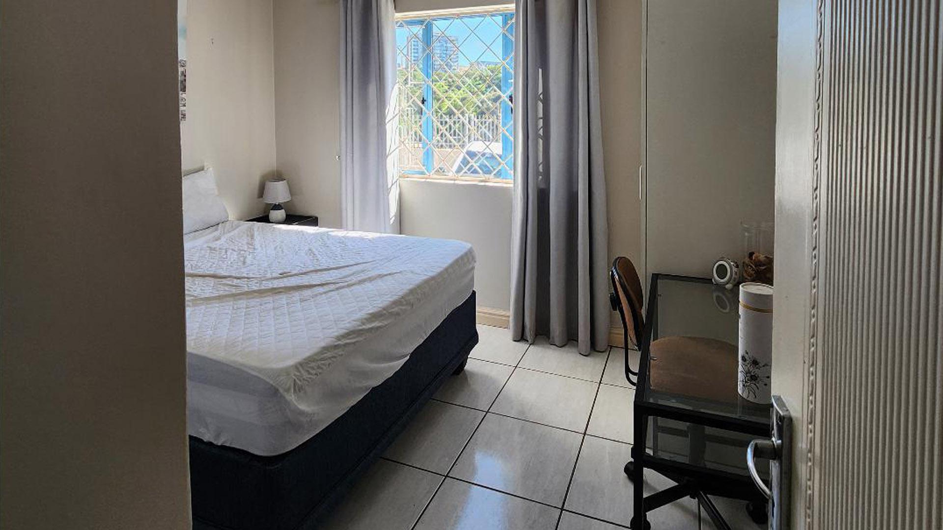 Bed Room 2 of property in Port Elizabeth Central
