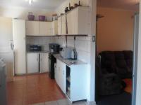 Kitchen - 25 square meters of property in Bronkhorstspruit