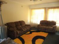 Lounges - 24 square meters of property in Bronkhorstspruit