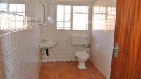 Guest Toilet - 5 square meters of property in Vaalpark