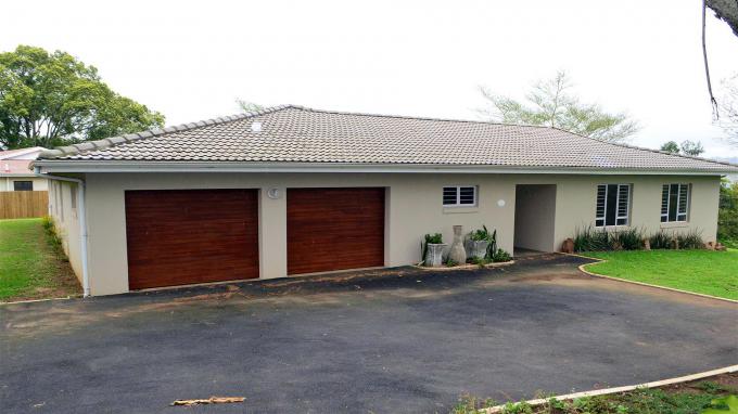 4 Bedroom House for Sale For Sale in Kloof  - Private Sale - MR167891