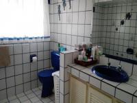Bathroom 1 - 9 square meters of property in Norkem park