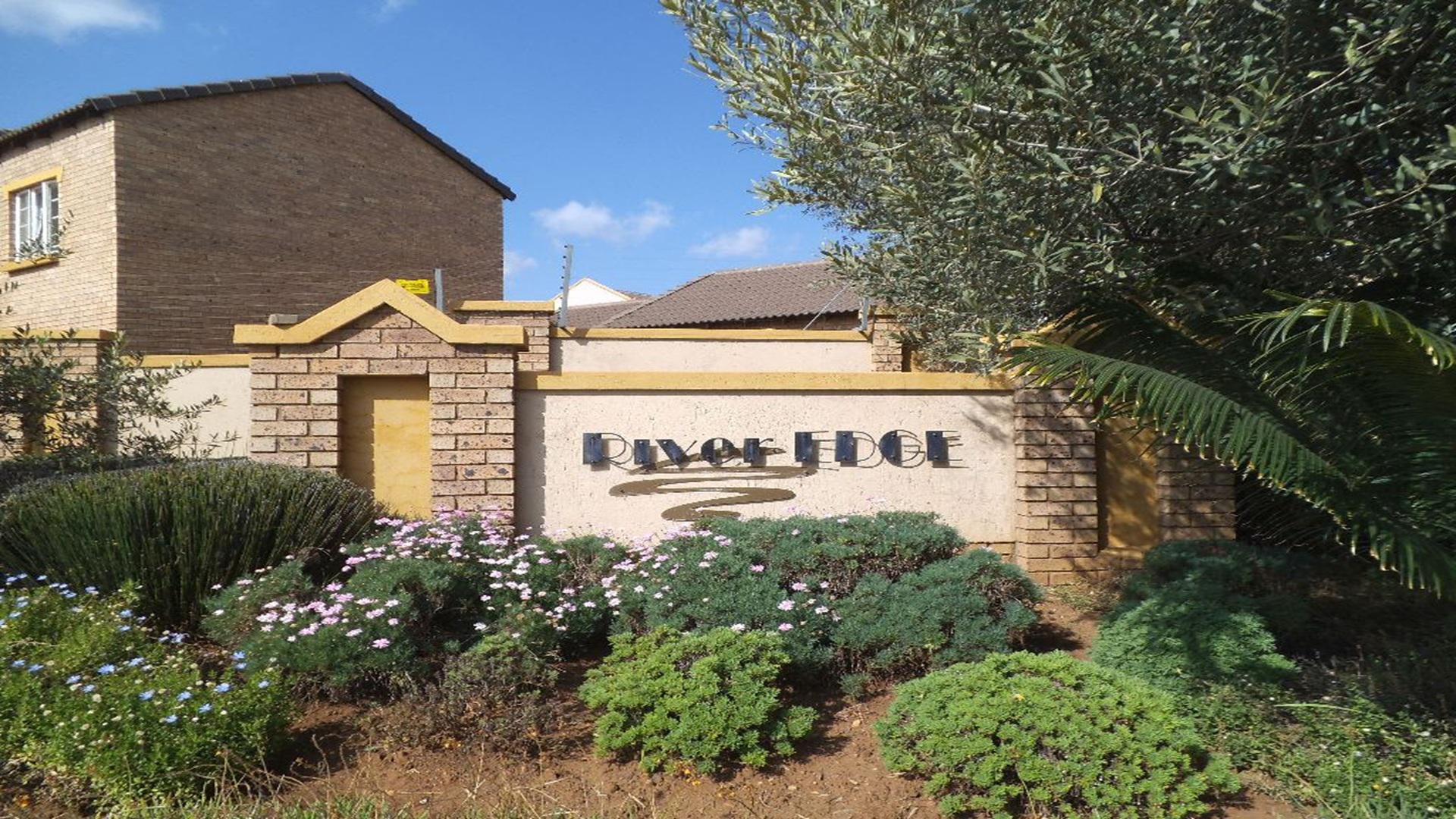 Front View of property in Centurion Central