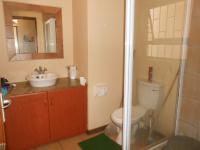 Bathroom 1 - 4 square meters of property in Dassierand