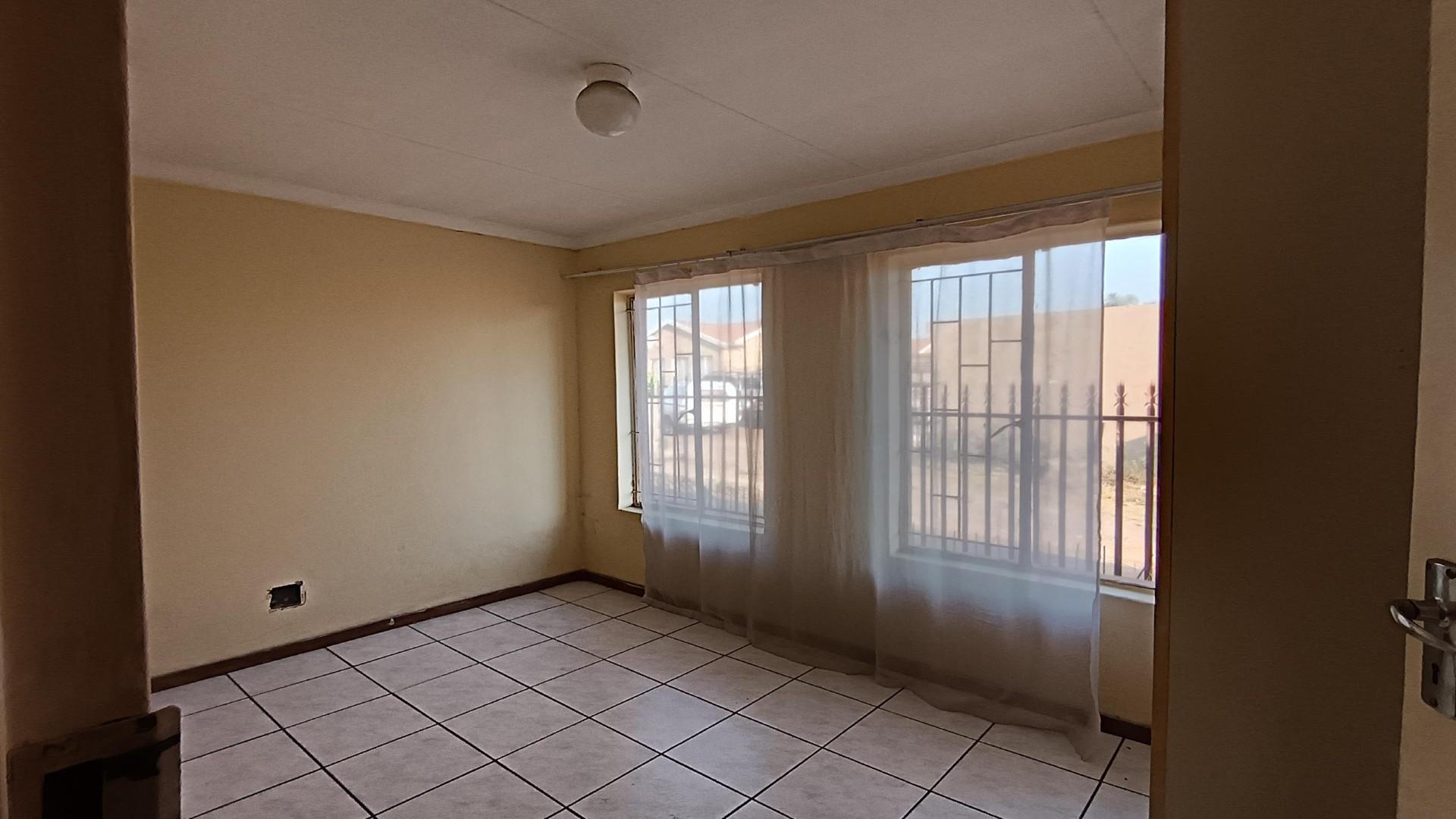 Bed Room 3 of property in Esther Park