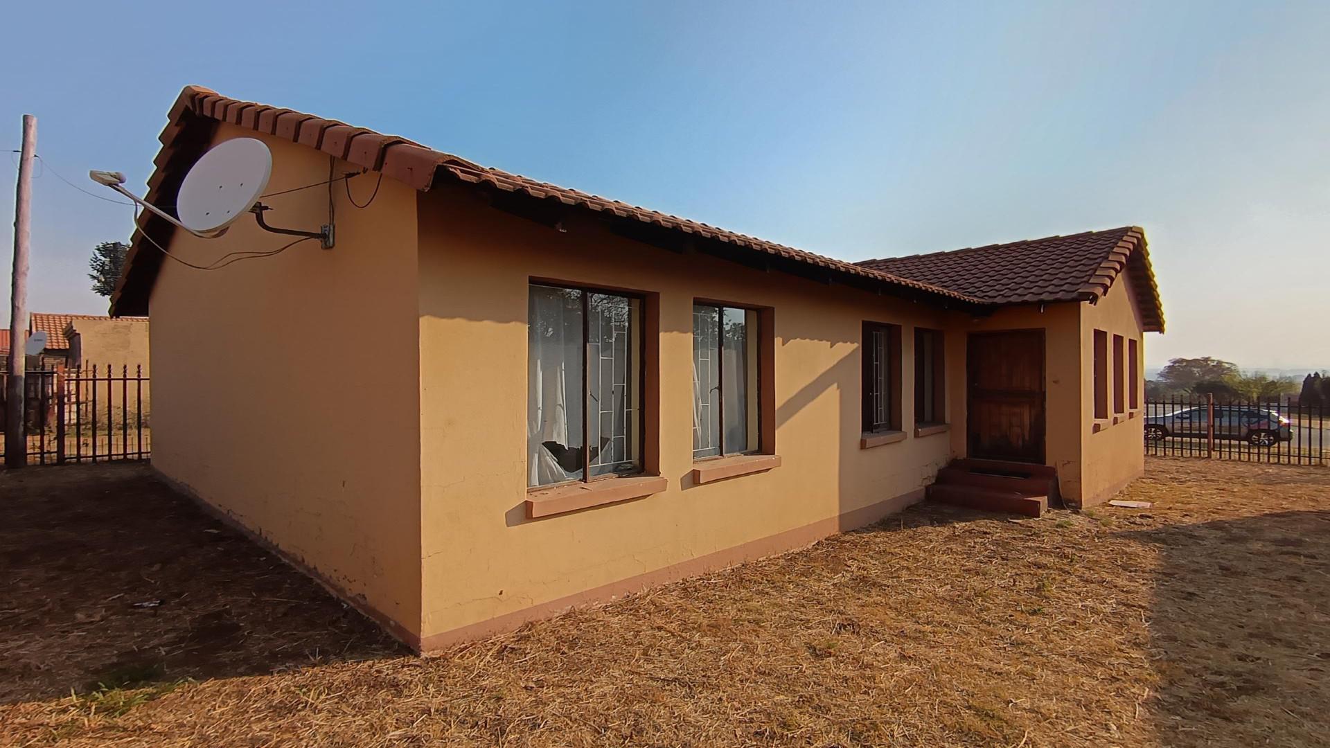 Backyard of property in Esther Park