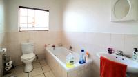 Bathroom 1 - 7 square meters of property in Noordwyk