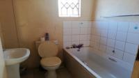 Bathroom 1 - 4 square meters of property in Odinburg Gardens