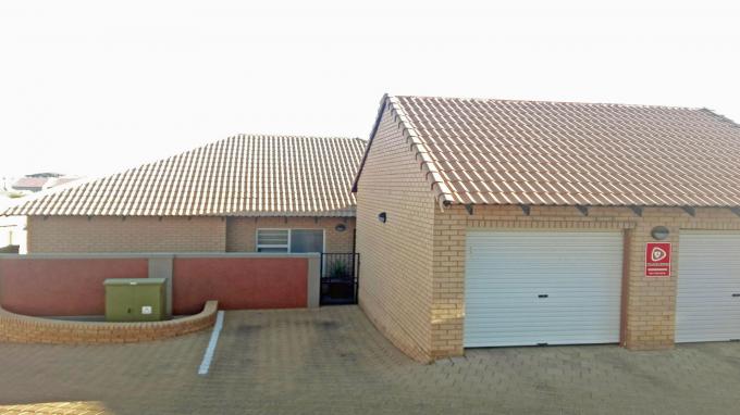 3 Bedroom Sectional Title for Sale For Sale in Bloemfontein - Private Sale - MR168573