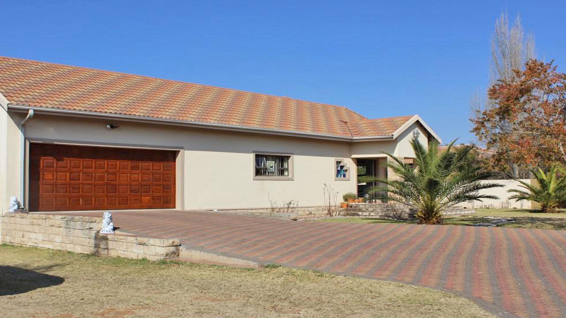 Front View of property in Bloemfontein