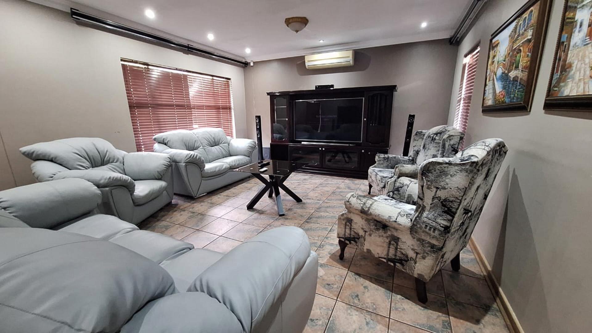 Lounges of property in Secunda
