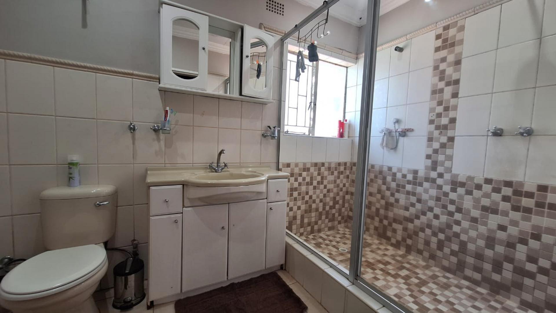 Bathroom 1 of property in Secunda