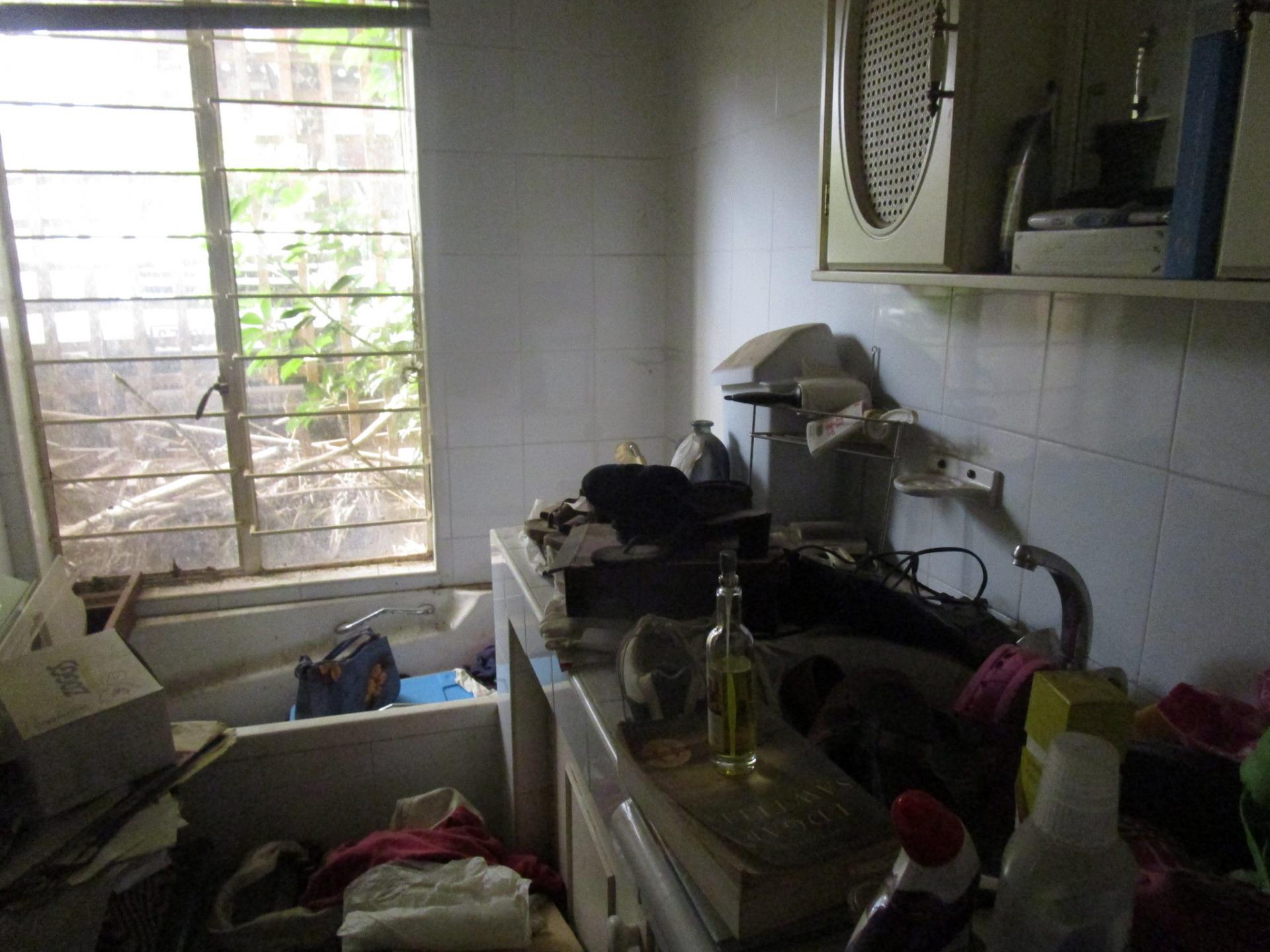 Main Bathroom - 9 square meters of property in Ormonde