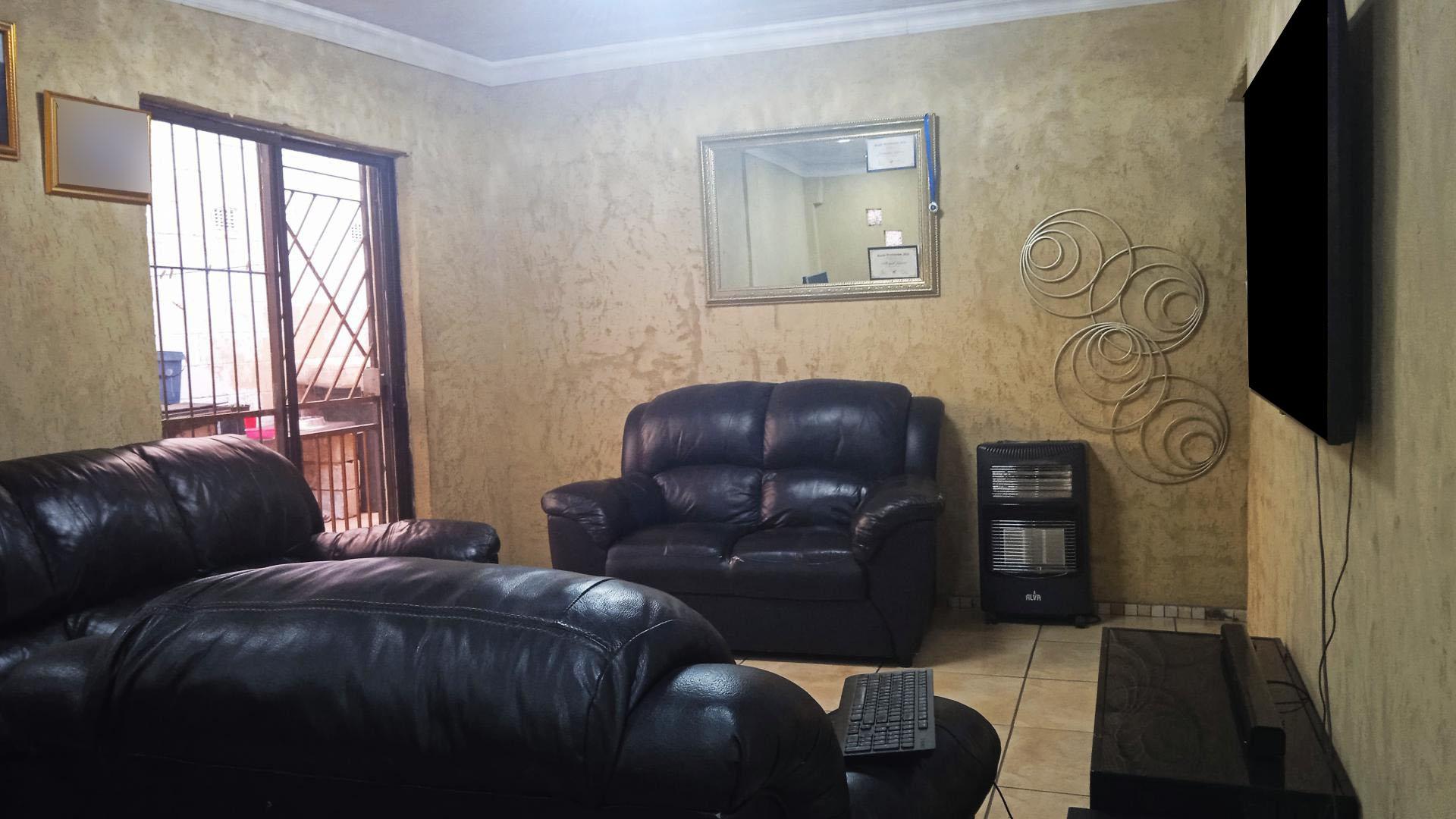 Lounges of property in Westbury