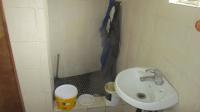 Bathroom 1 - 12 square meters of property in Mooilande AH