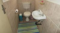 Guest Toilet - 3 square meters of property in Mooilande AH