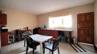 Kitchen - 25 square meters of property in Riamarpark