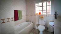 Bathroom 3+ - 7 square meters of property in Riamarpark