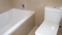 Bathroom 1 - 5 square meters of property in Bendor