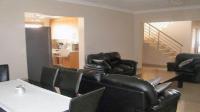 Lounges - 25 square meters of property in Bendor