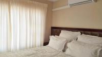 Main Bedroom - 15 square meters of property in Bendor