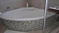 Main Bathroom - 5 square meters of property in Bendor