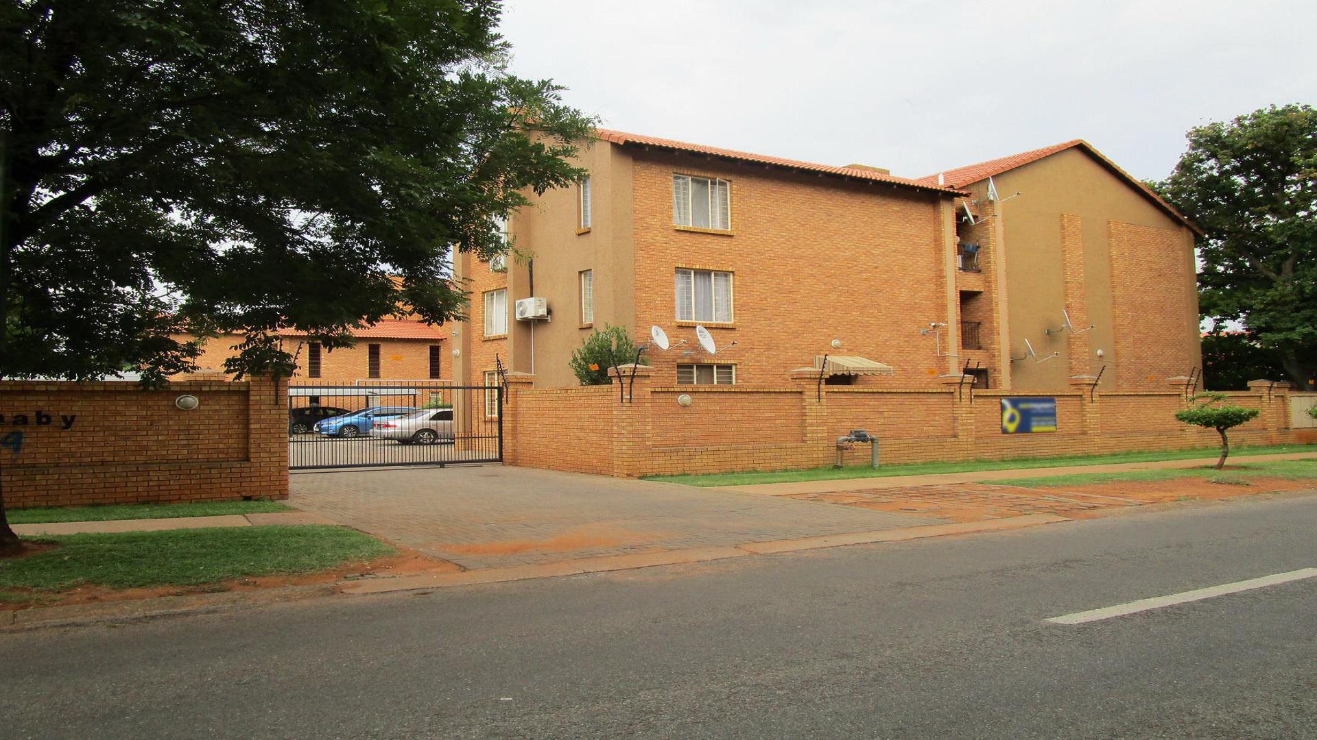 Front View of property in Pretoria North