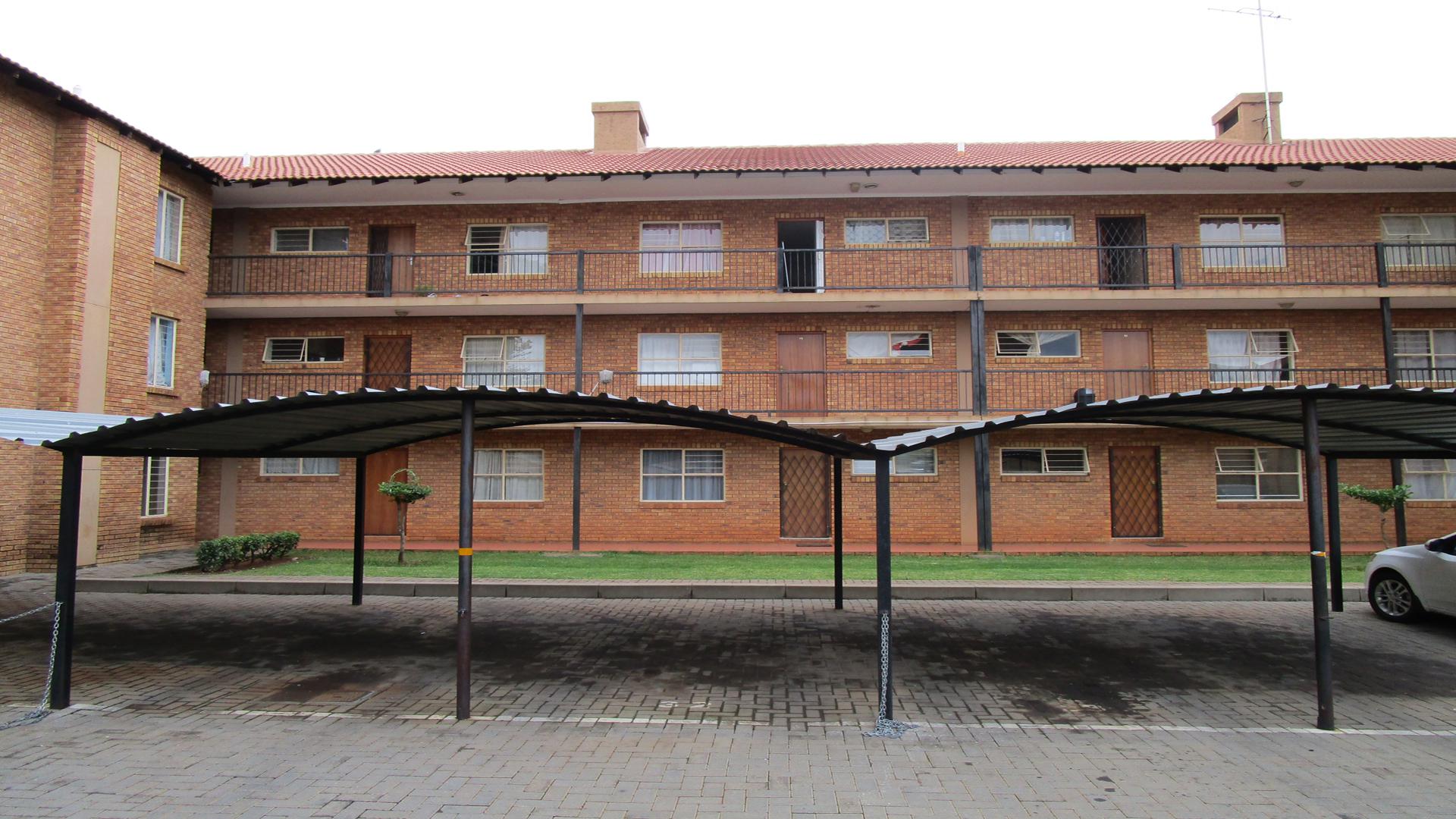Front View of property in Pretoria North