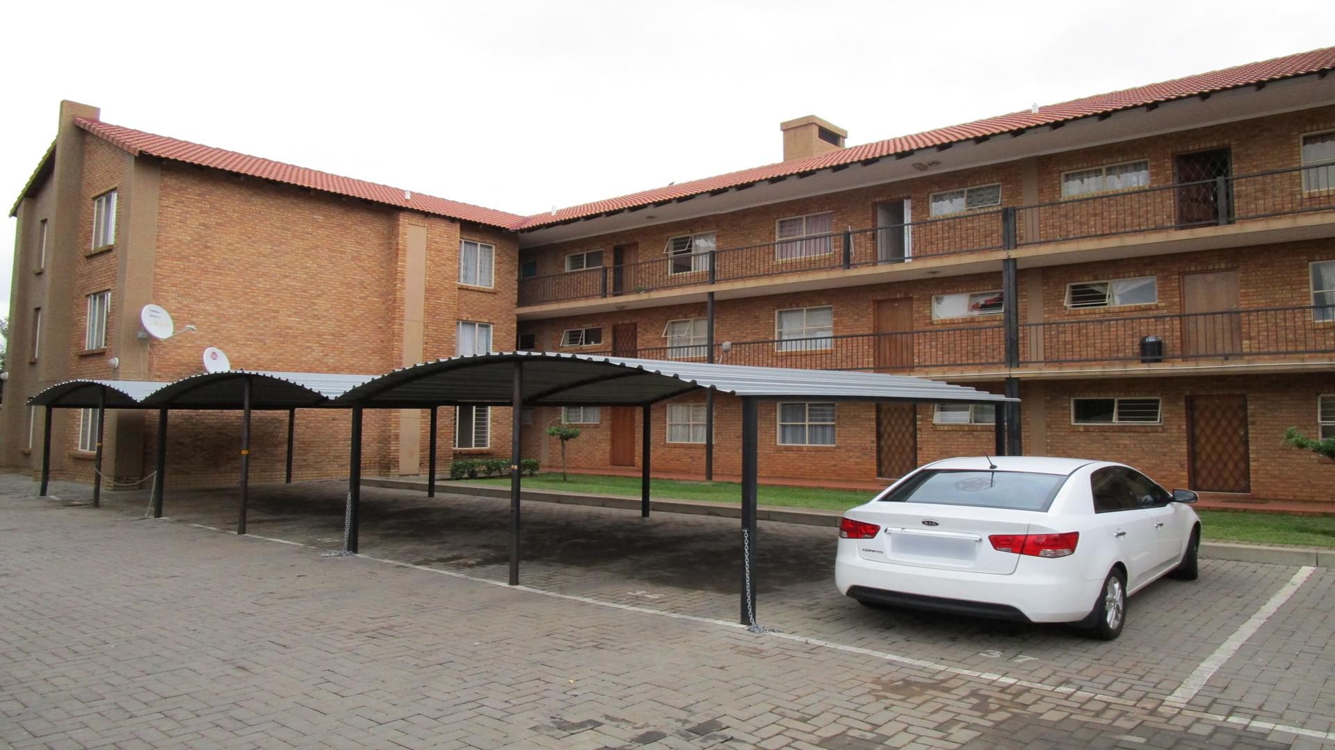 Front View of property in Pretoria North