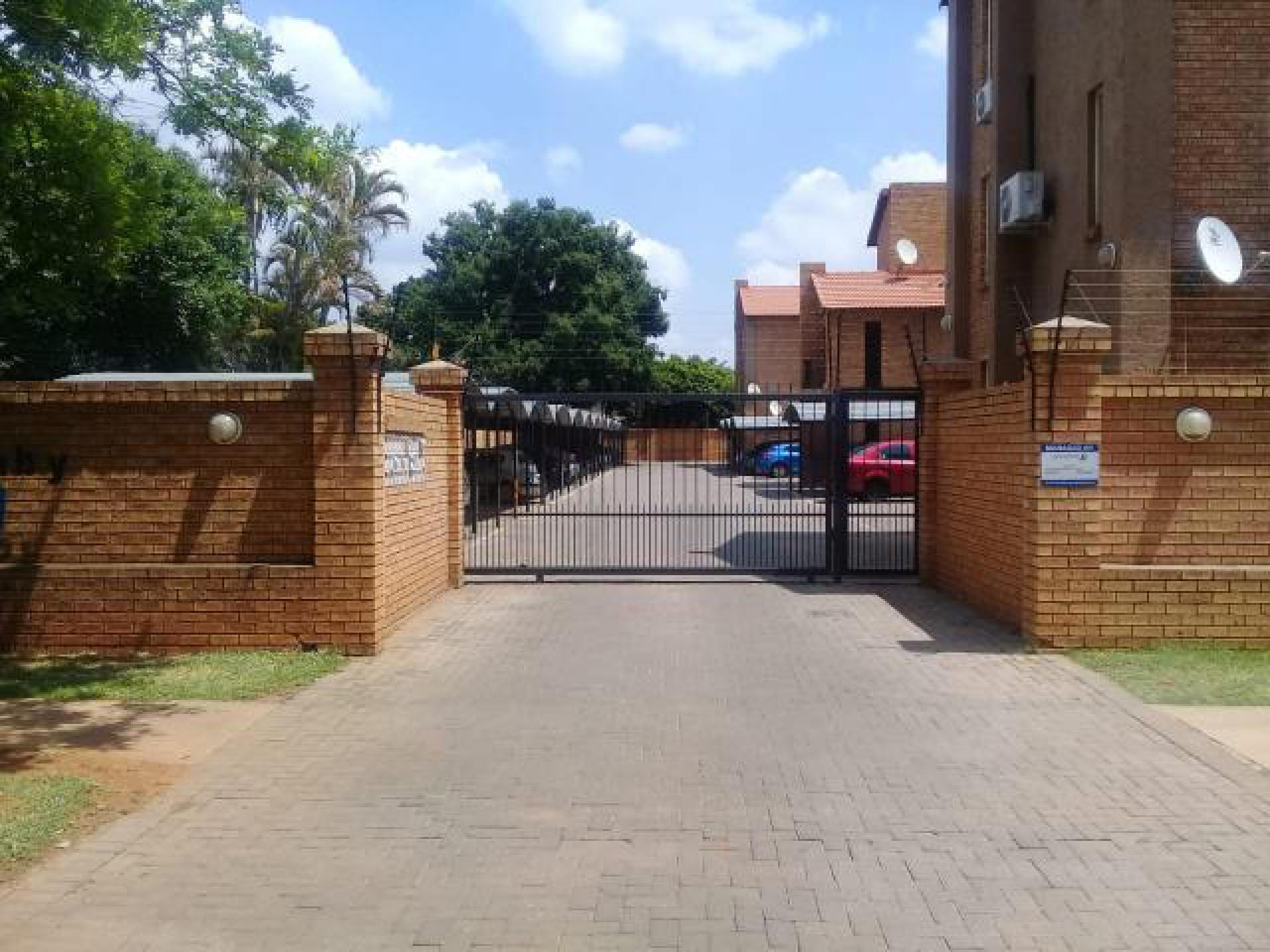 Front View of property in Pretoria North