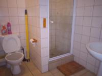 Bathroom 2 of property in Pretoria North