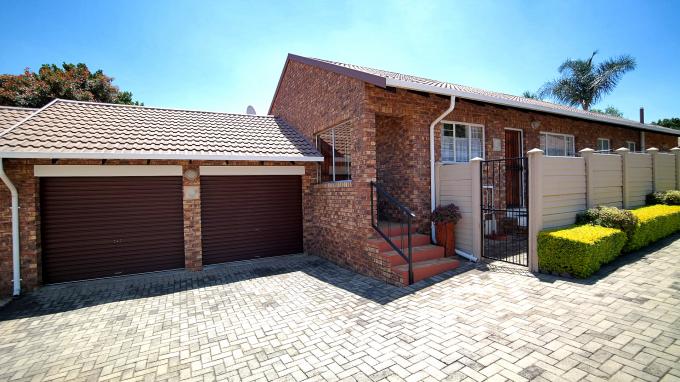 3 Bedroom Sectional Title for Sale For Sale in Erasmuskloof - Home Sell - MR172587