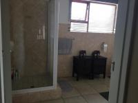 Bathroom 1 - 9 square meters of property in Boksburg