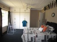 Bed Room 1 - 26 square meters of property in De Deur Estates