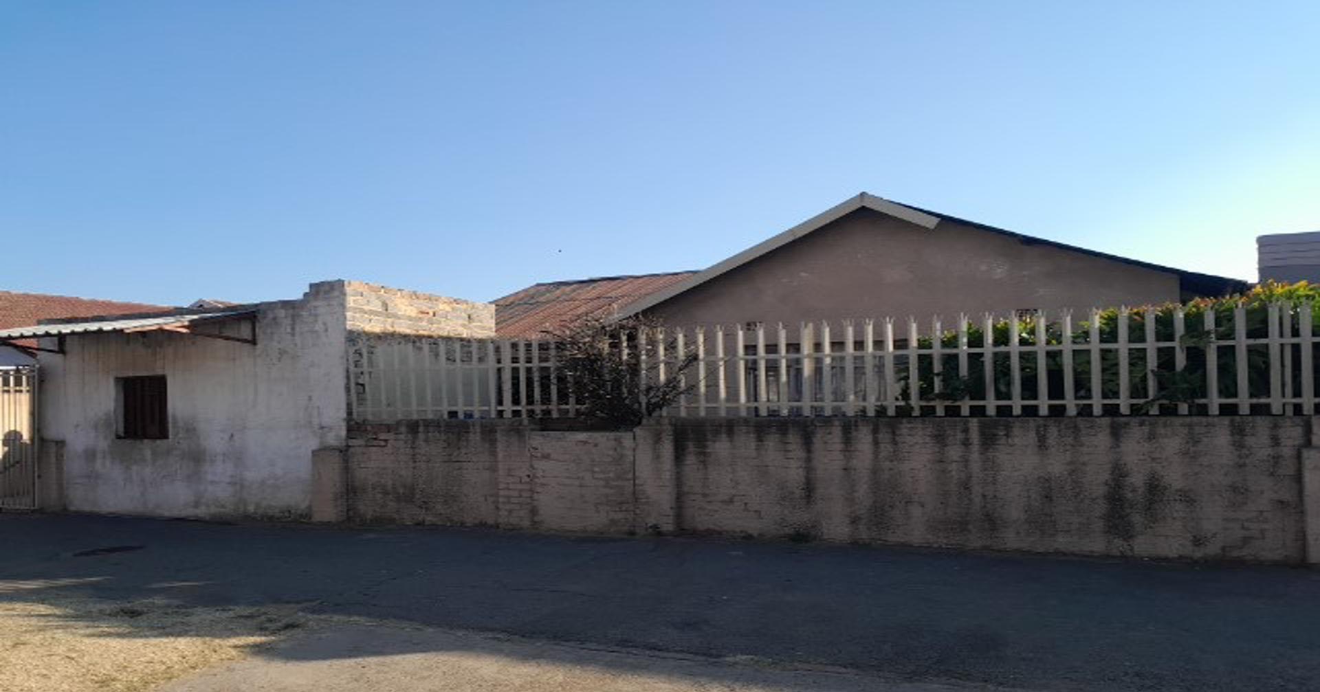 Front View of property in Turffontein