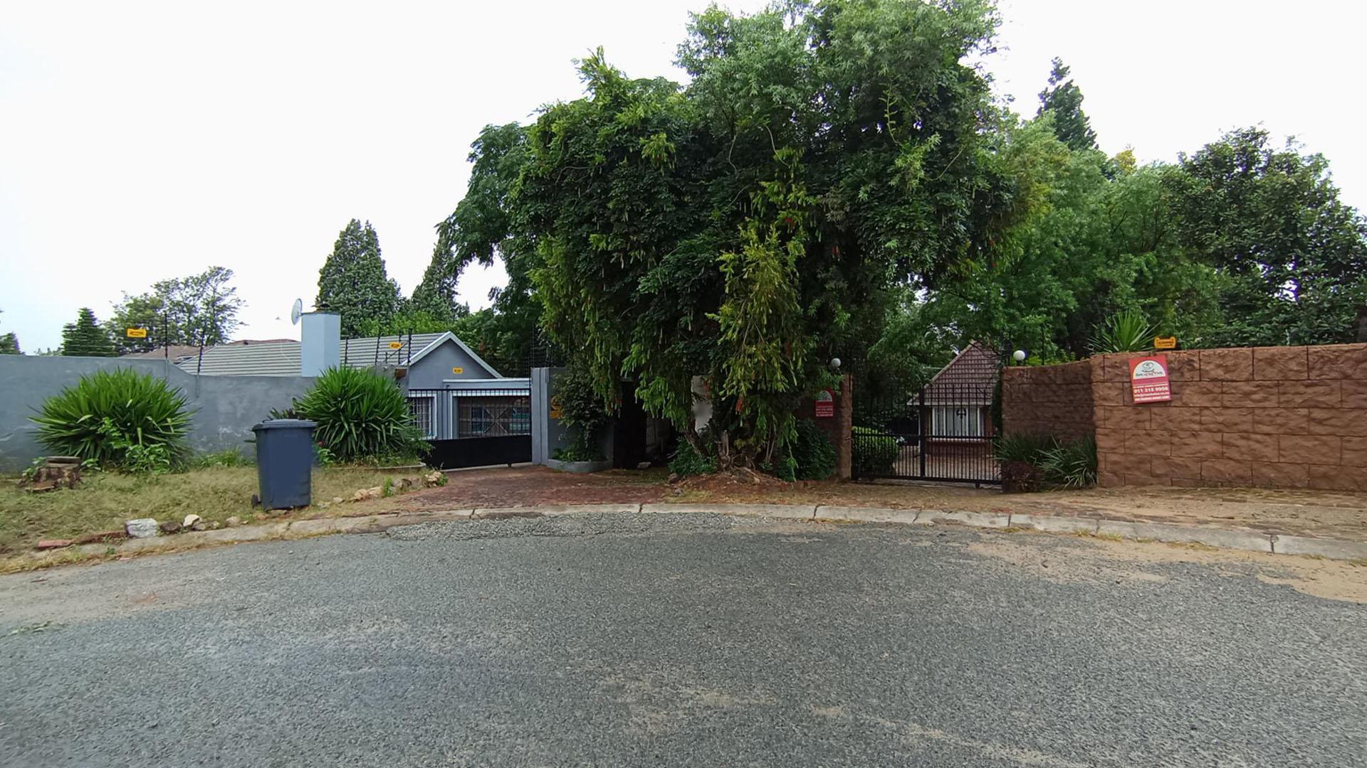 Front View of property in Vorna Valley