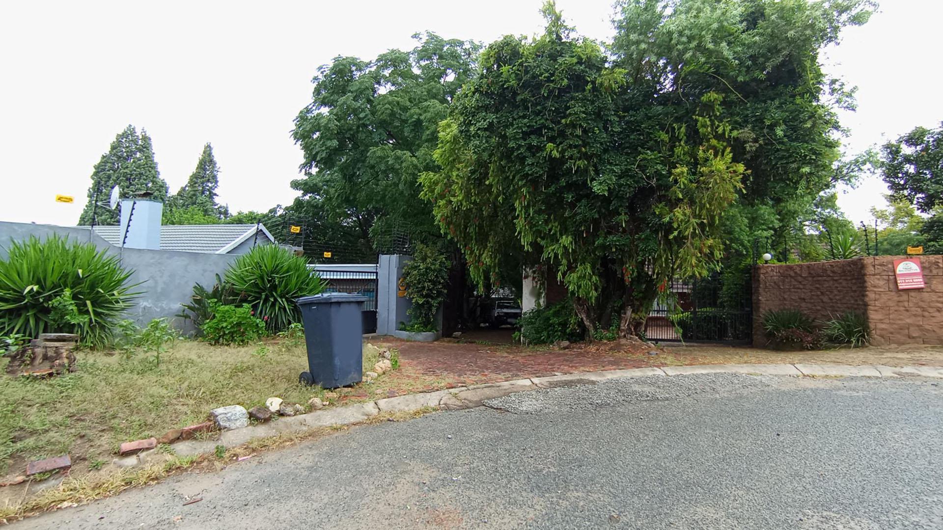 Front View of property in Vorna Valley