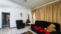 Lounges - 54 square meters of property in Birchleigh