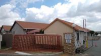 Front View of property in Ormonde