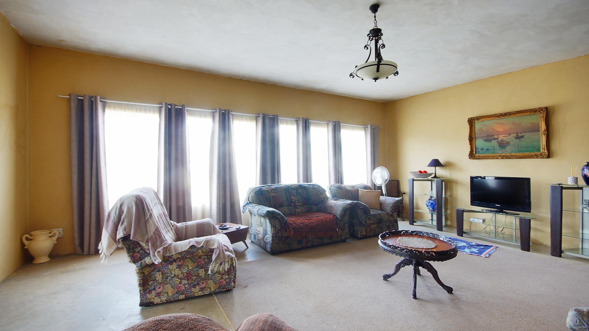 TV Room - 44 square meters of property in Rustenburg