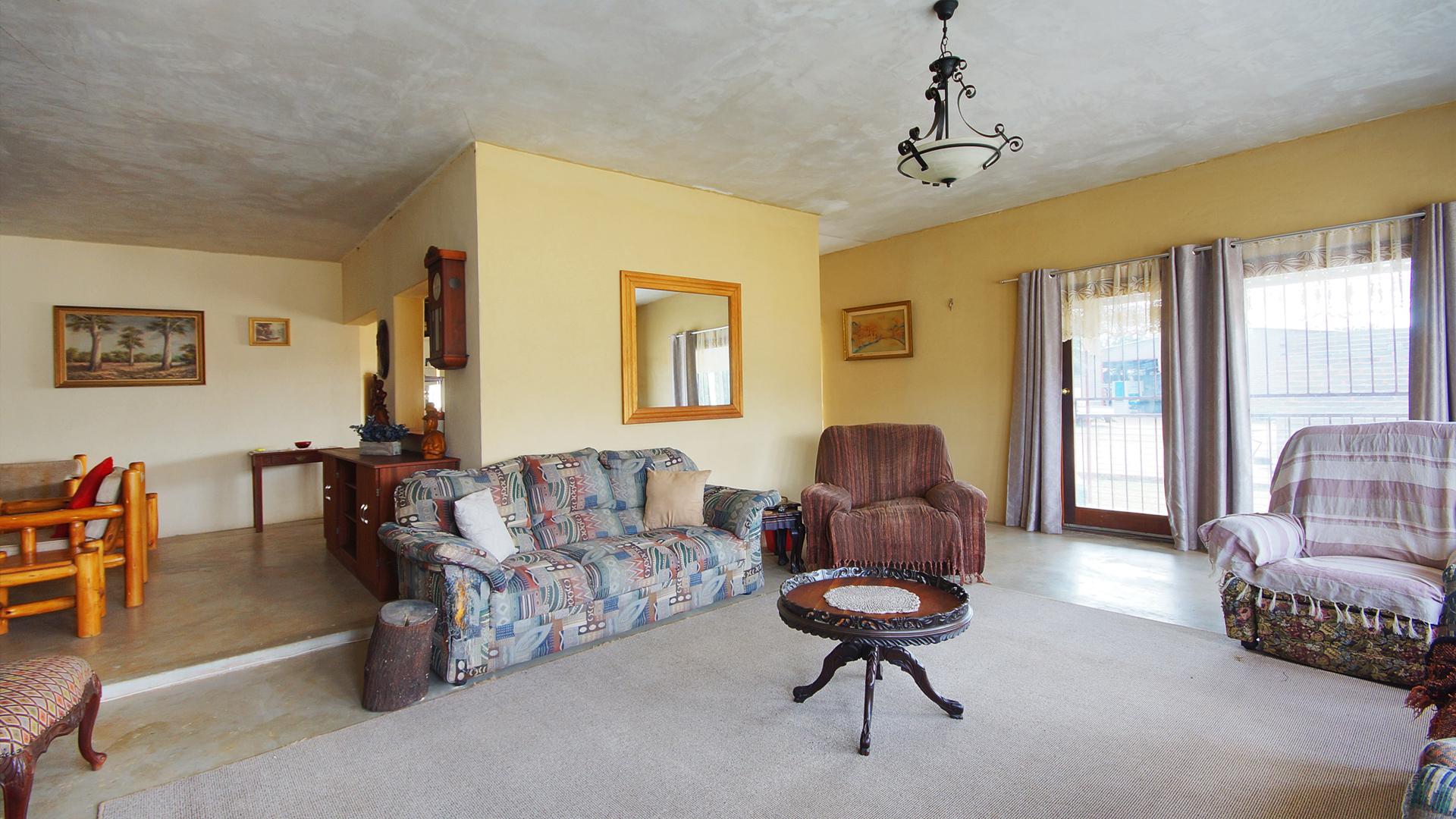 TV Room - 44 square meters of property in Rustenburg