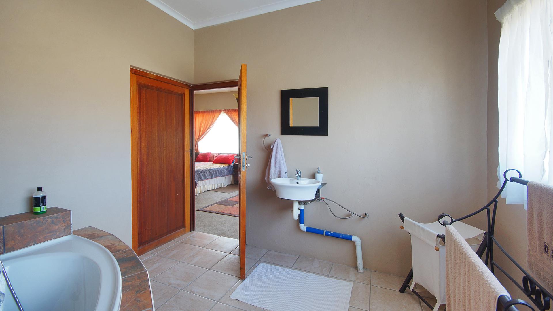 Main Bathroom - 15 square meters of property in Rustenburg