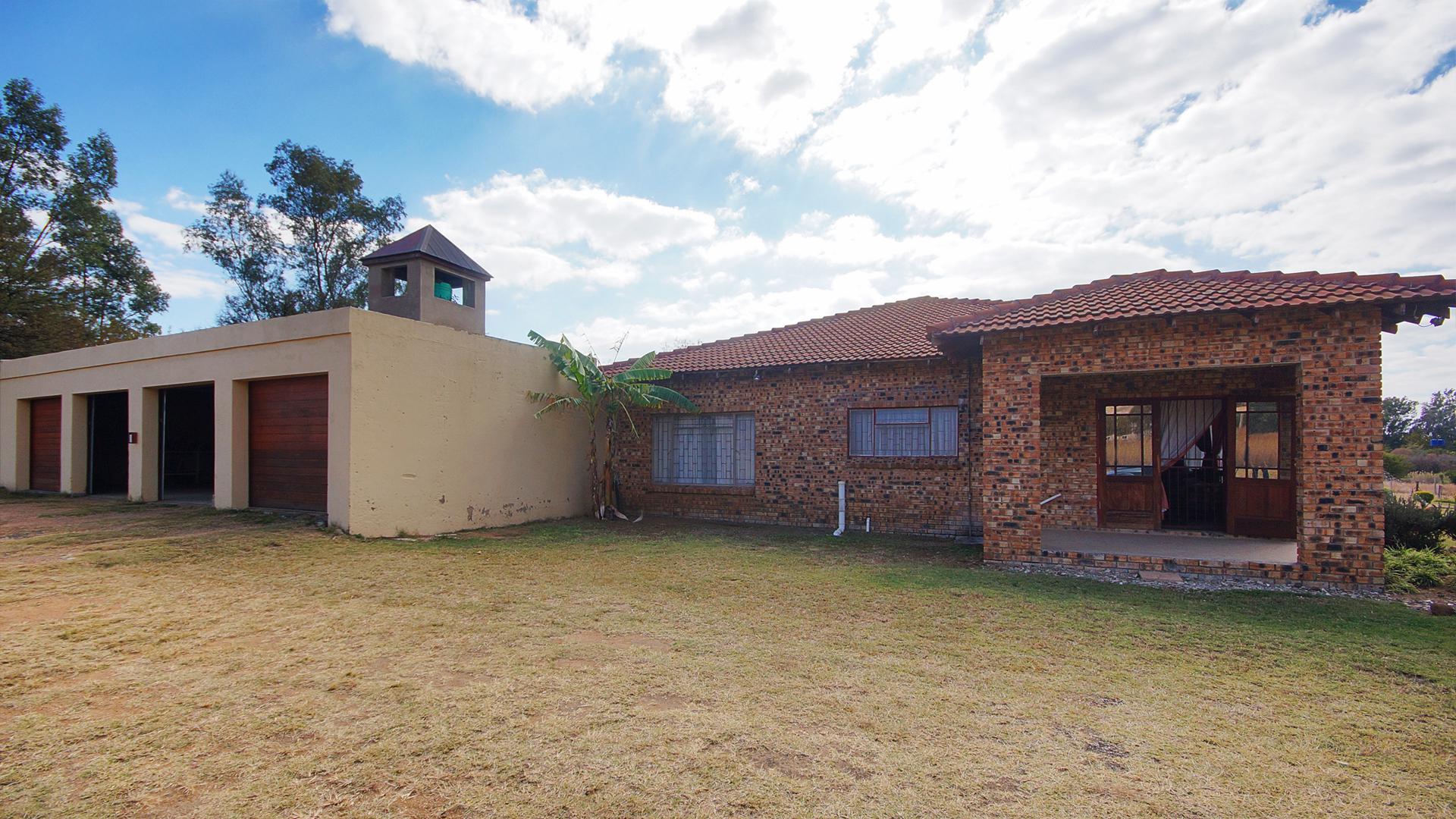 Backyard of property in Rustenburg