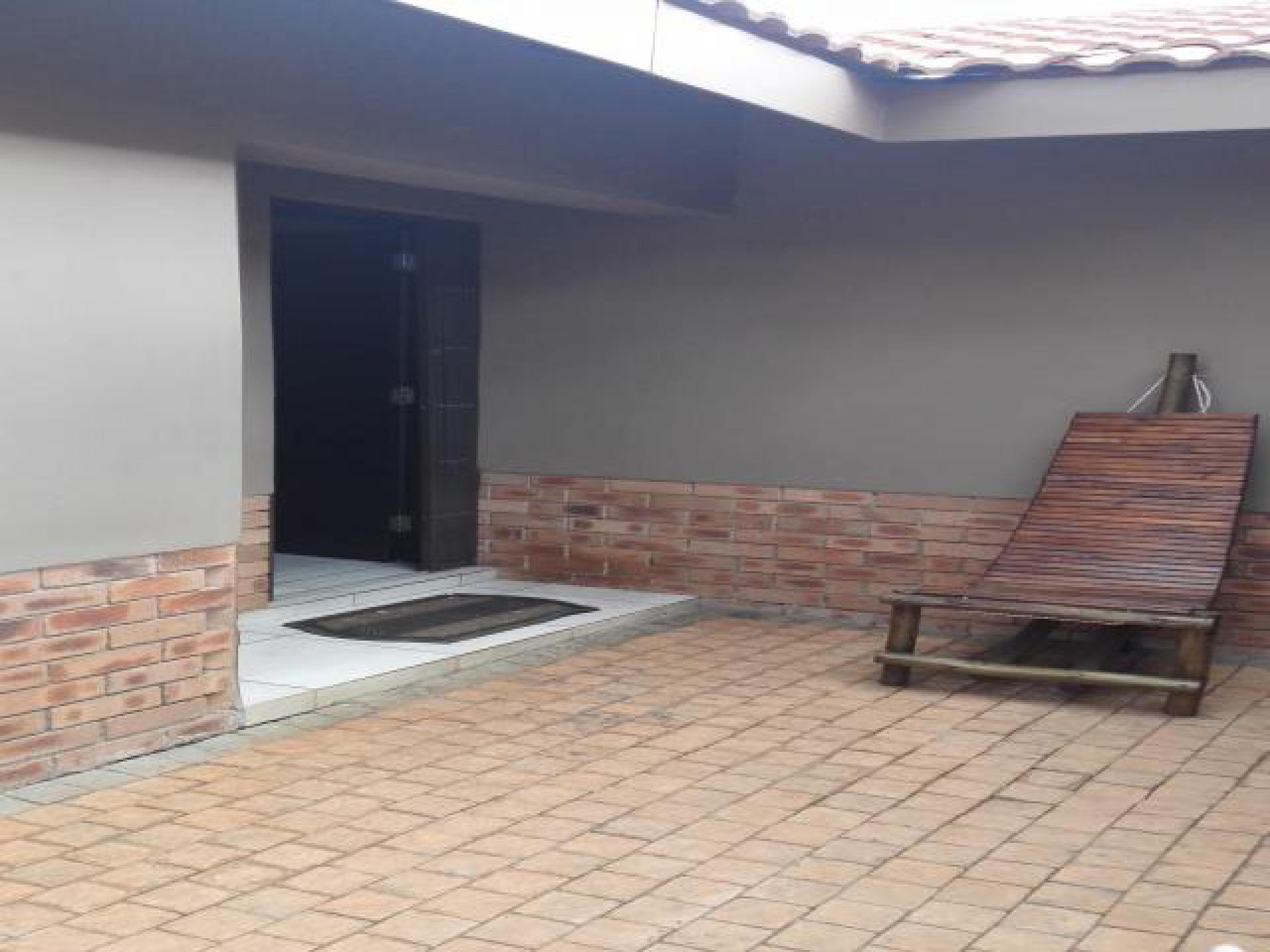 Front View of property in Rustenburg