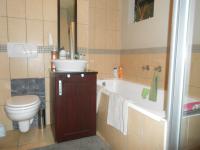 Bathroom 1 - 5 square meters of property in Ferreiras Dorp